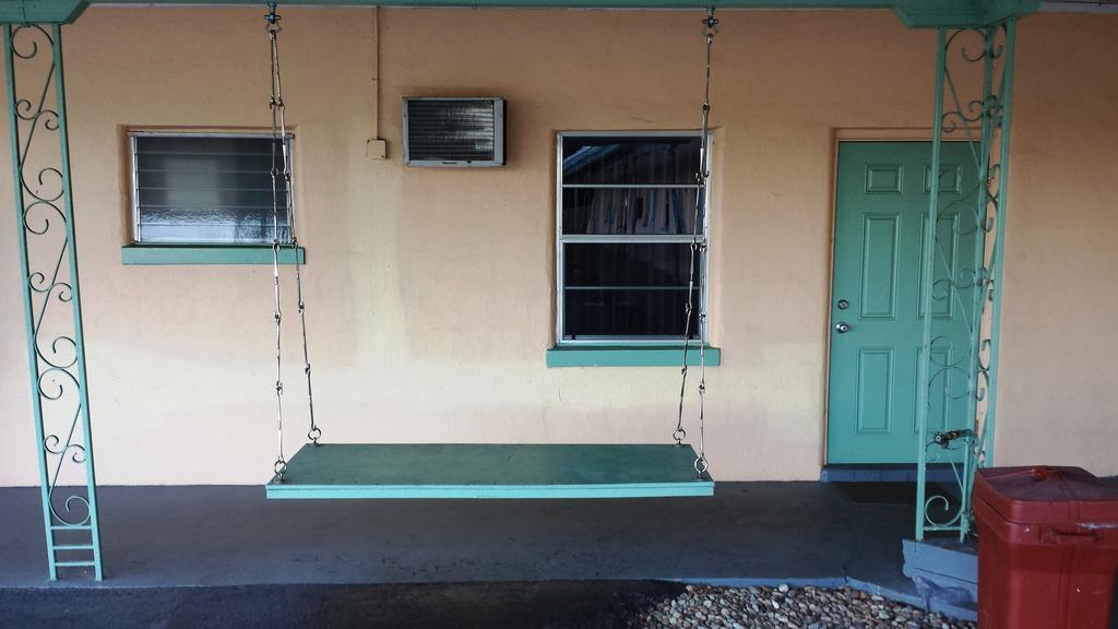 Campbell Motel Cocoa Luaran gambar